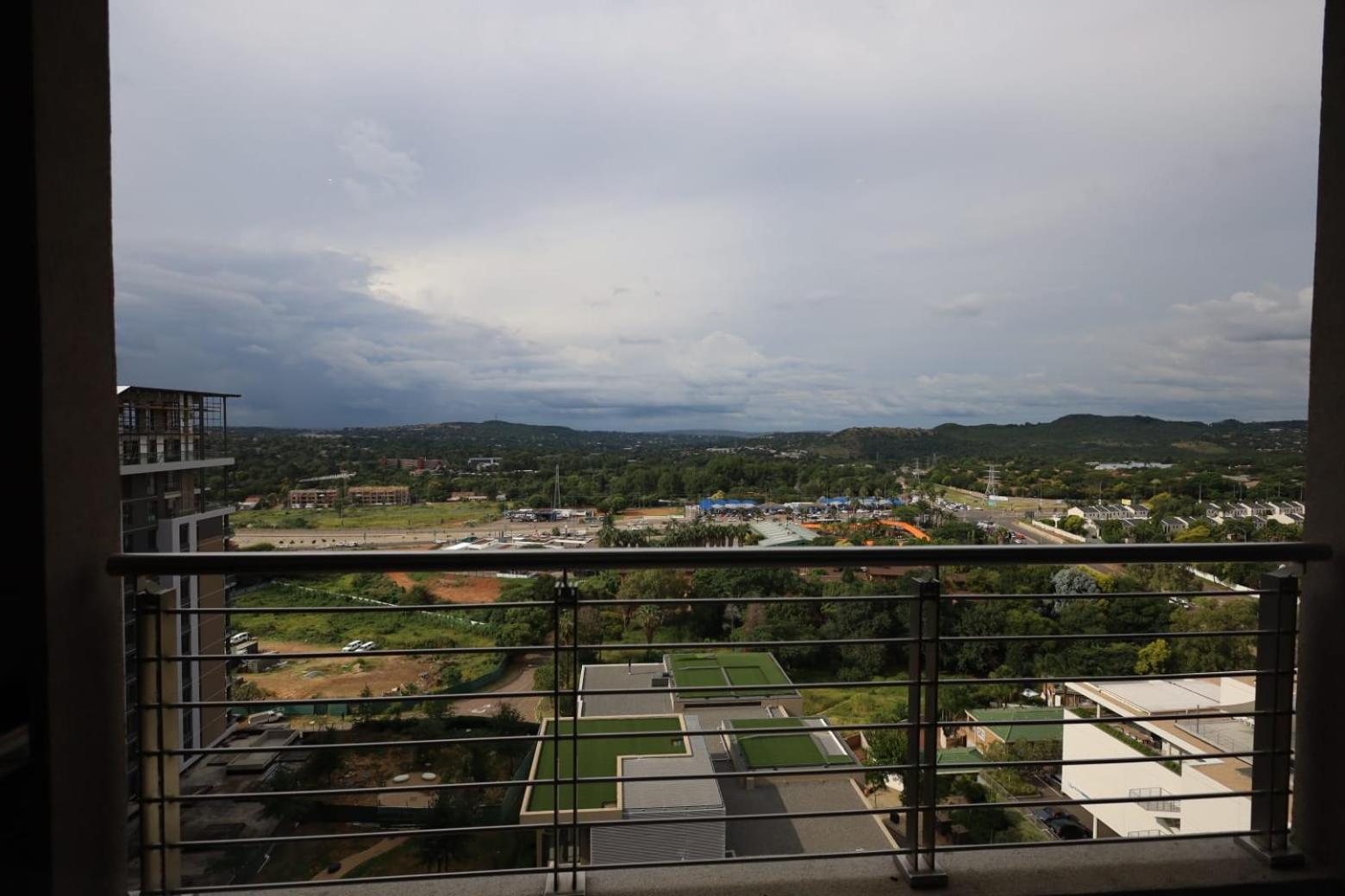 Menlyn Maine Luxury Rentals Pretoria Luaran gambar